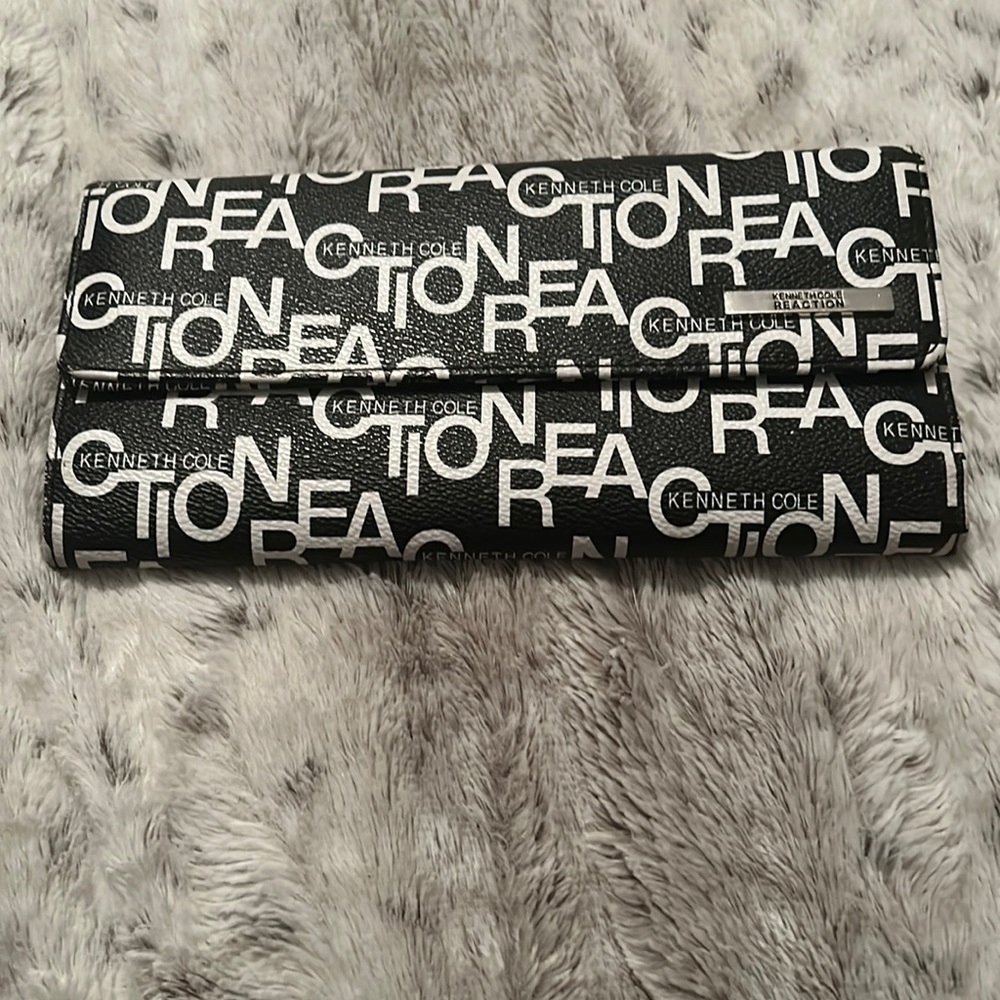Kenneth Cole Reaction wallet.